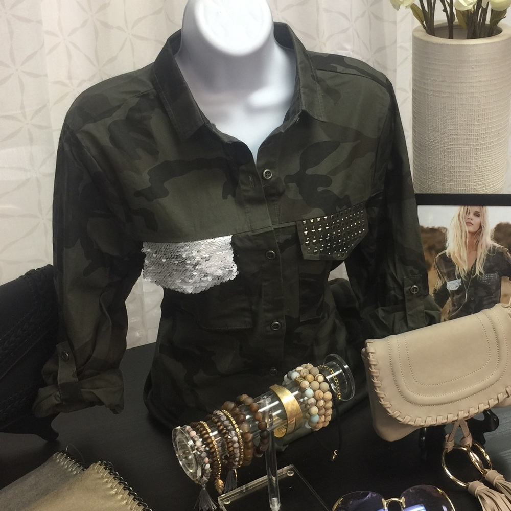 Camo top